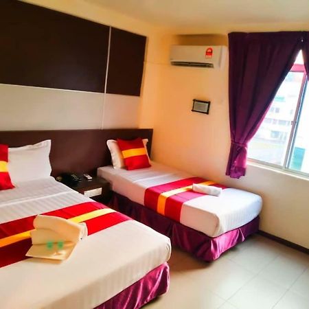 City Inn Kuching Exterior photo
