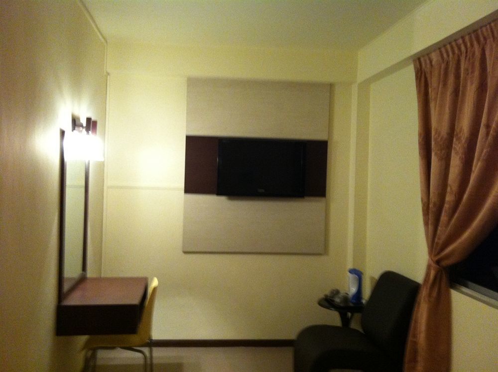 City Inn Kuching Exterior photo